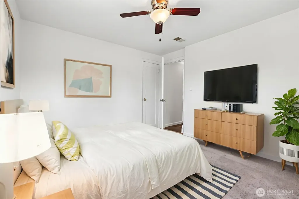 2404 S 121st Street Seattle WA 98168