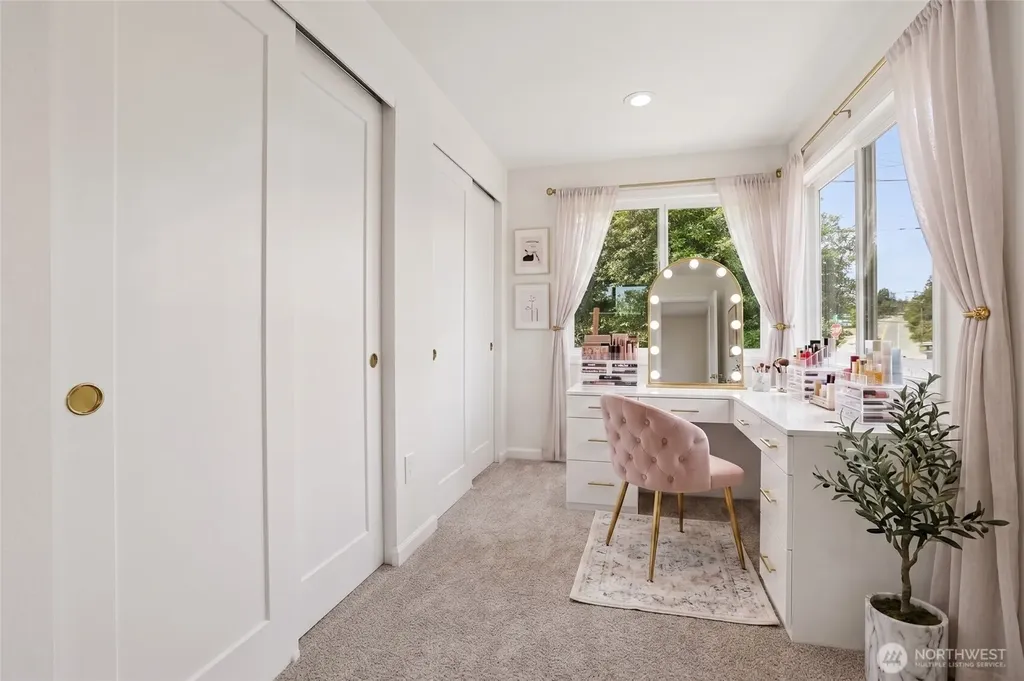 2404 S 121st Street Seattle WA 98168