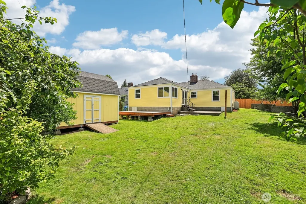 2404 S 121st Street Seattle WA 98168