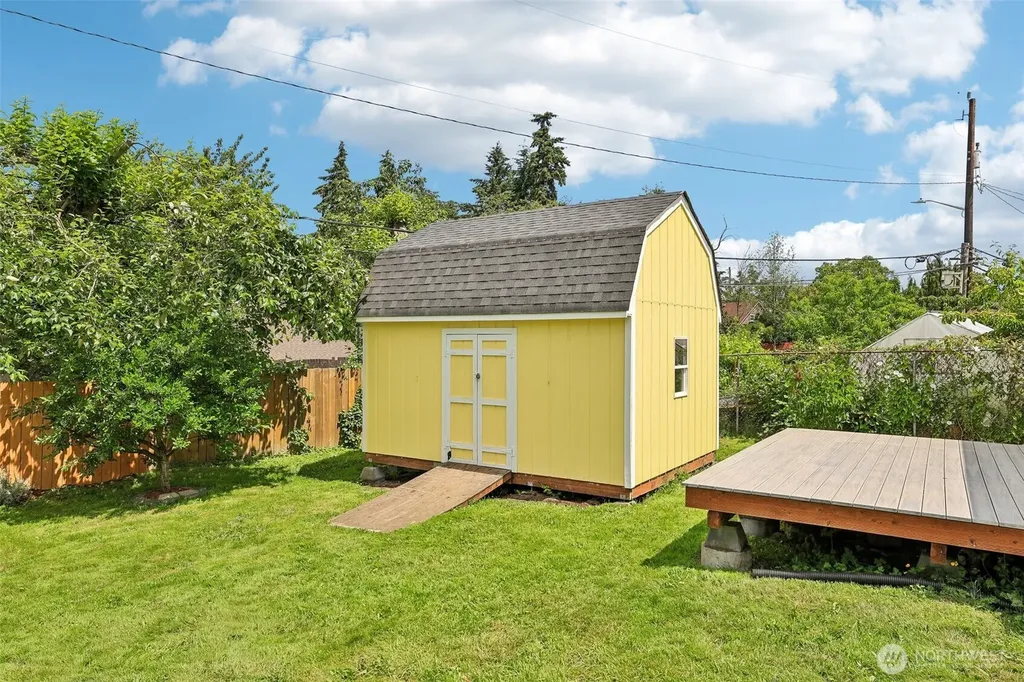 2404 S 121st Street Seattle WA 98168