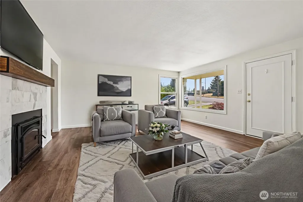 2404 S 121st Street Seattle WA 98168