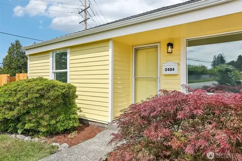 2404 S 121st Street Seattle WA 98168