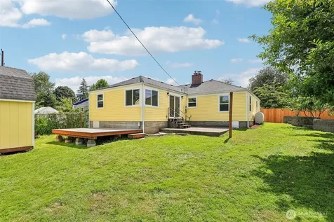 2404 S 121st Street Seattle WA 98168