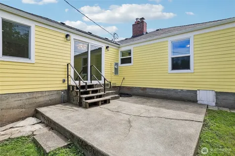 2404 S 121st Street Seattle WA 98168
