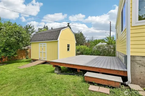 2404 S 121st Street Seattle WA 98168