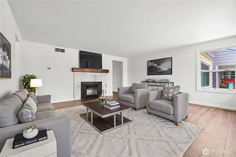 2404 S 121st Street Seattle WA 98168