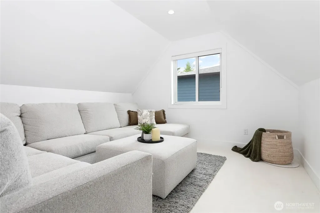 2529 Bora Bora Court Blaine WA 98230