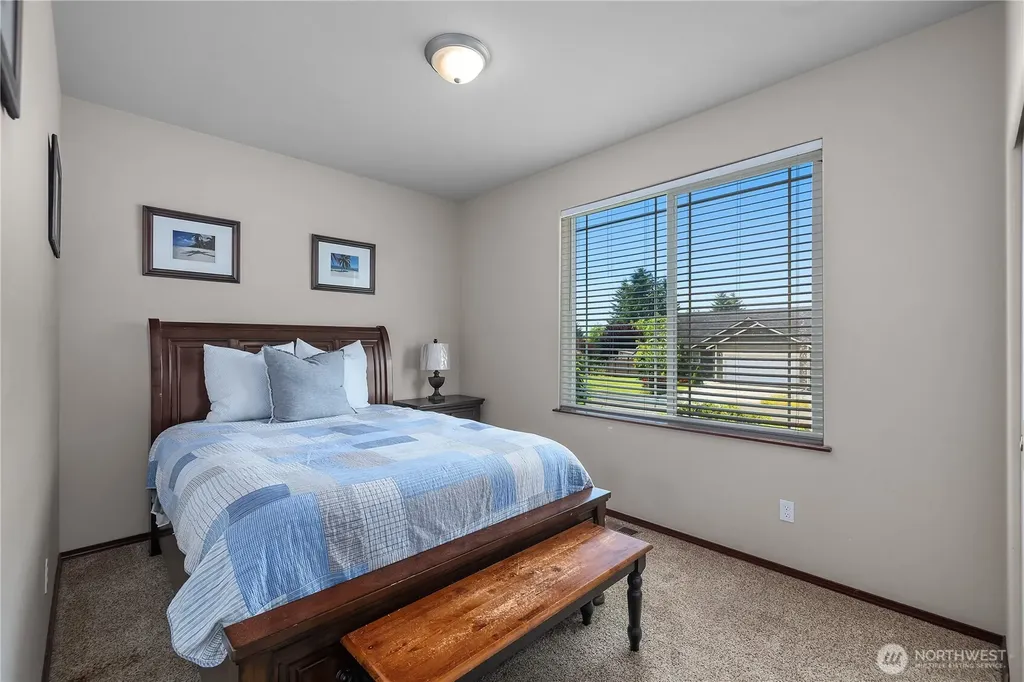 76 Mcdonald Creek Lane Elma WA 98541