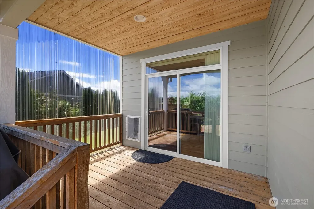 76 Mcdonald Creek Lane Elma WA 98541
