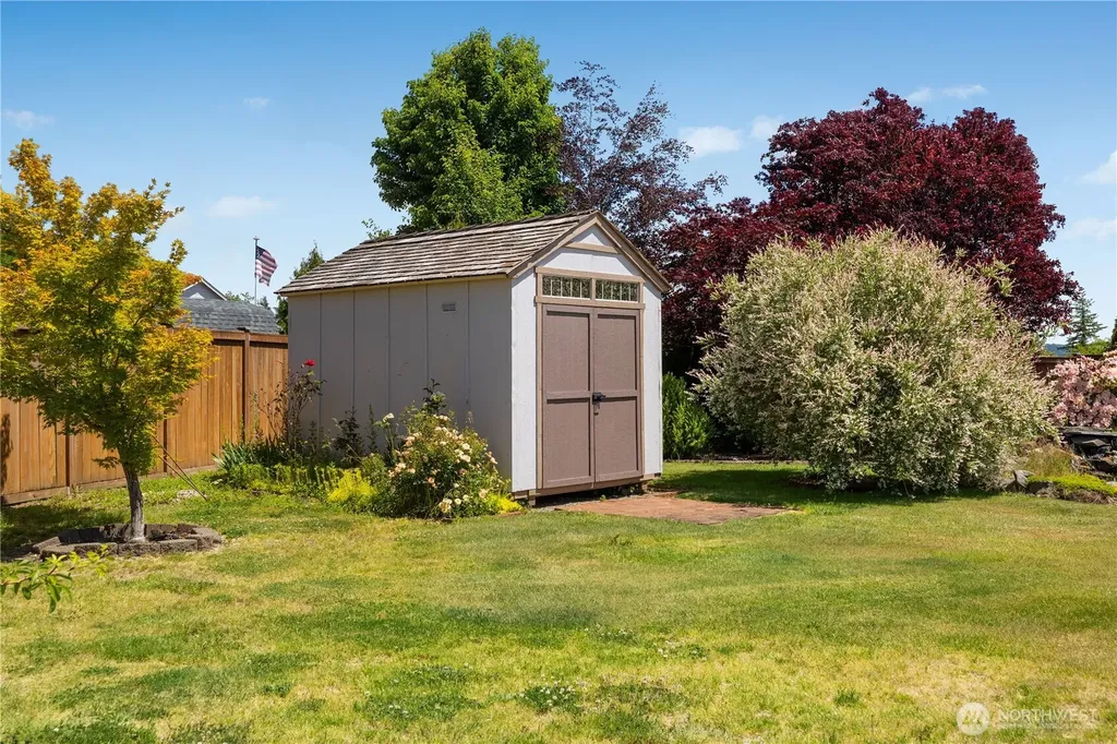 76 Mcdonald Creek Lane Elma WA 98541