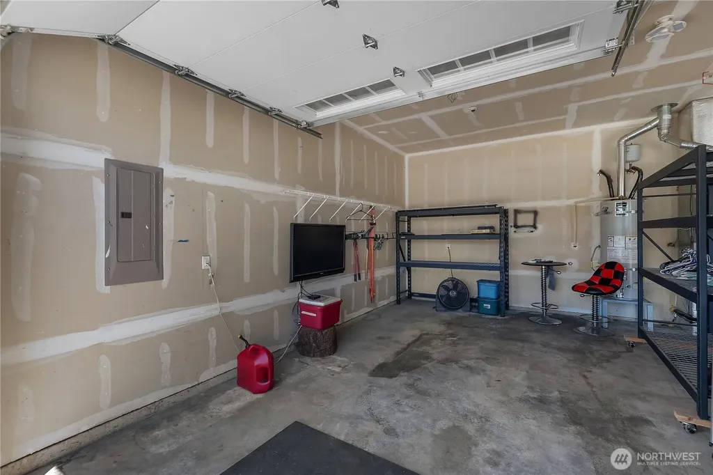 76 Mcdonald Creek Lane Elma WA 98541