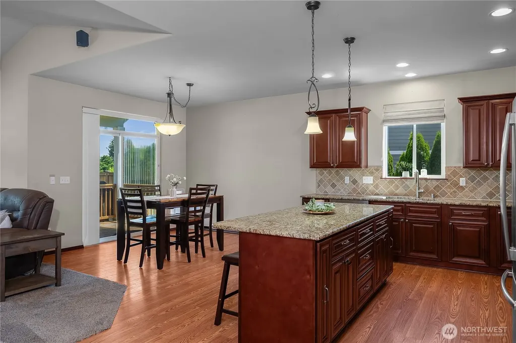 76 Mcdonald Creek Lane Elma WA 98541