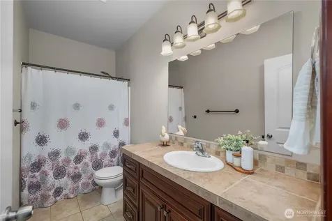 76 Mcdonald Creek Lane Elma WA 98541