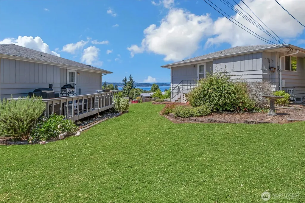 1911 Willow Lane W University Place WA 98466
