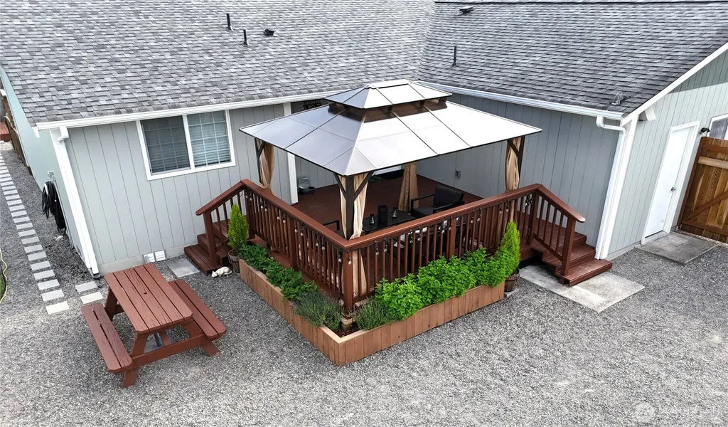 17930 Iris Place SW Rochester WA 98579