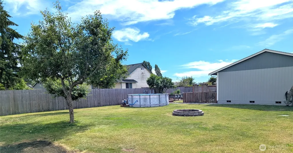 17930 Iris Place SW Rochester WA 98579