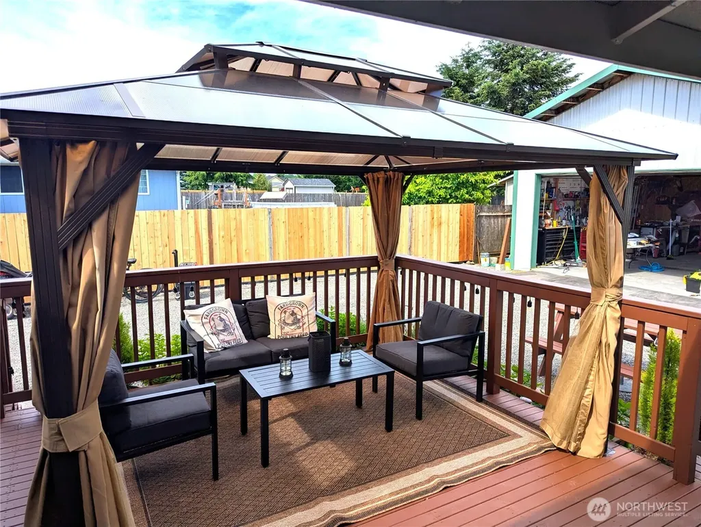 17930 Iris Place SW Rochester WA 98579