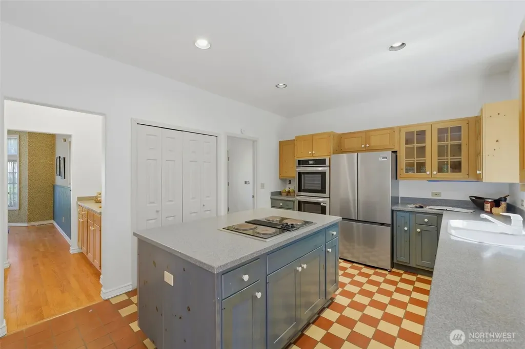 306 Keach Loop Steilacoom WA 98388