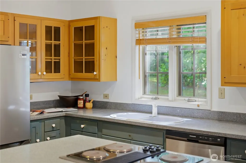 306 Keach Loop Steilacoom WA 98388