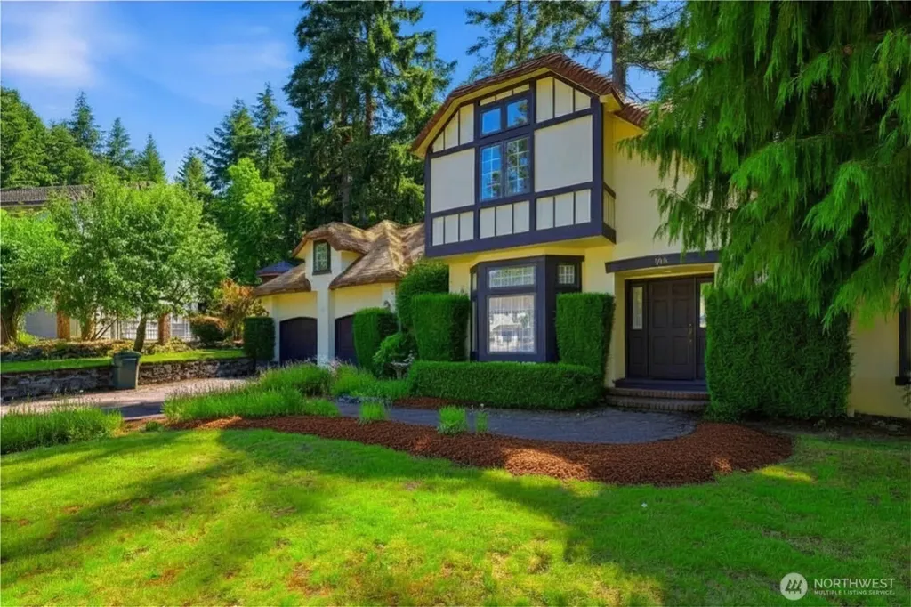 306 Keach Loop Steilacoom WA 98388