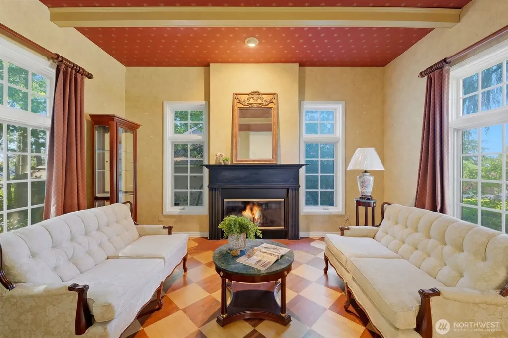 306 Keach Loop Steilacoom WA 98388