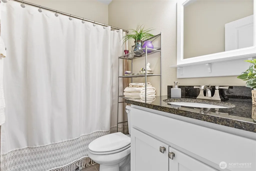 4749 Tidal Way Blaine WA 98230