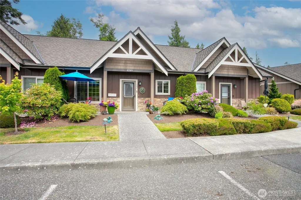 4749 Tidal Way Blaine WA 98230