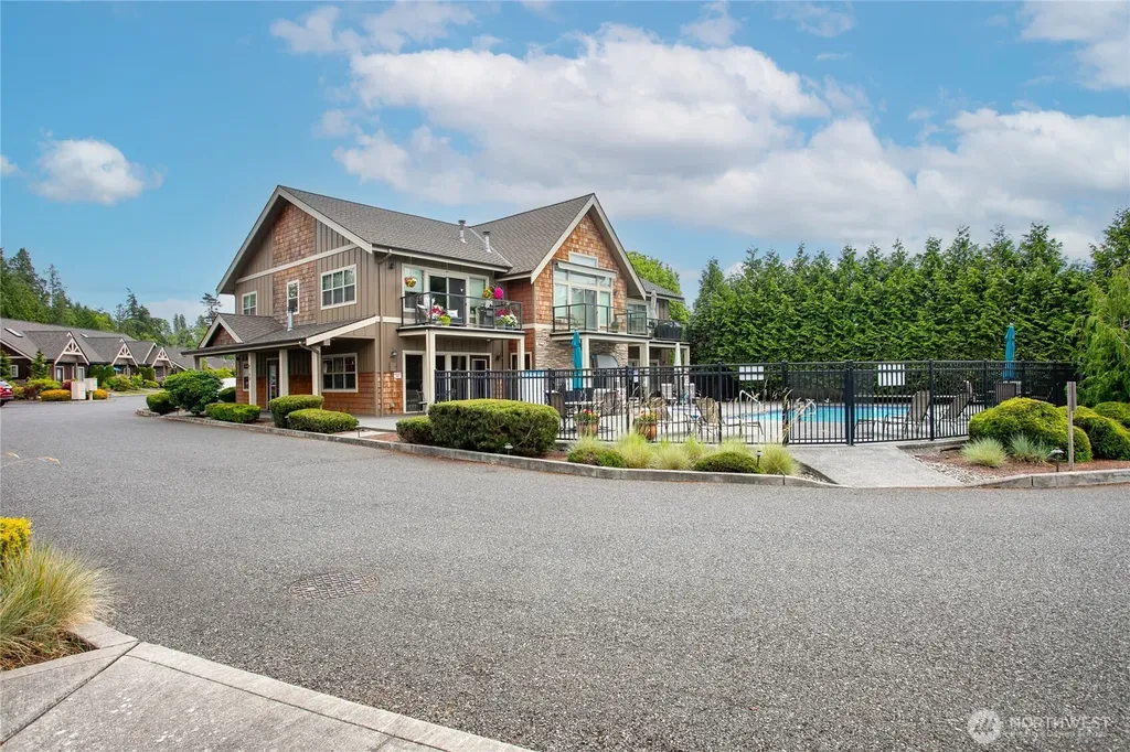 4749 Tidal Way Blaine WA 98230