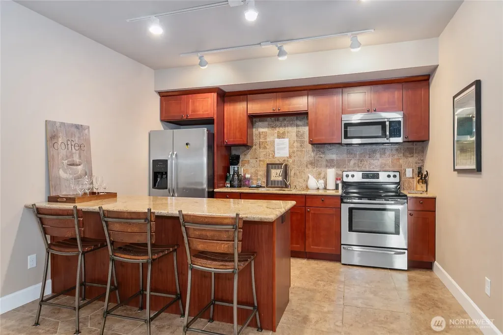 4749 Tidal Way Blaine WA 98230
