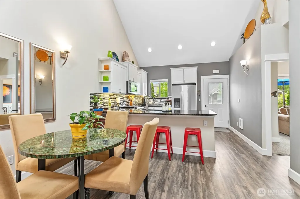 4749 Tidal Way Blaine WA 98230