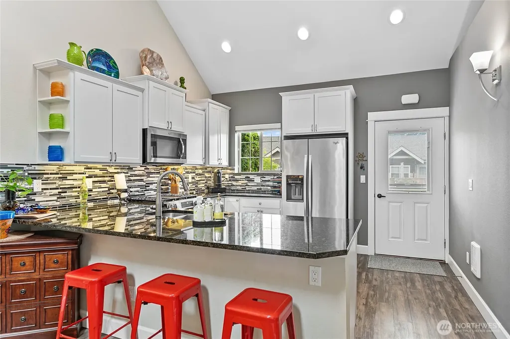 4749 Tidal Way Blaine WA 98230