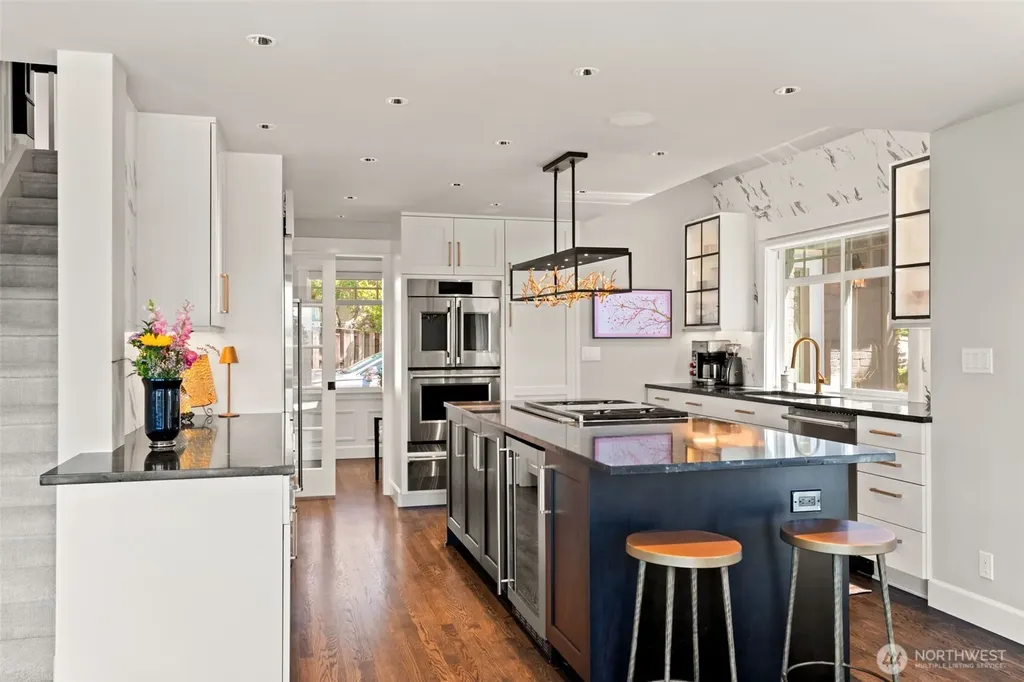 709 Maple Street Edmonds WA 98020