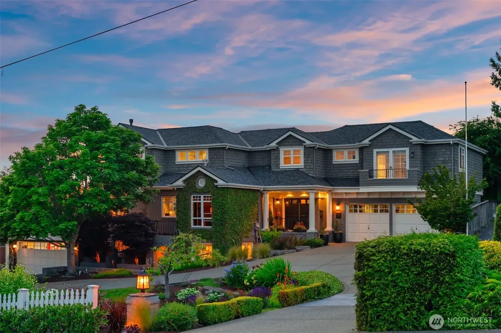 709 Maple Street Edmonds WA 98020