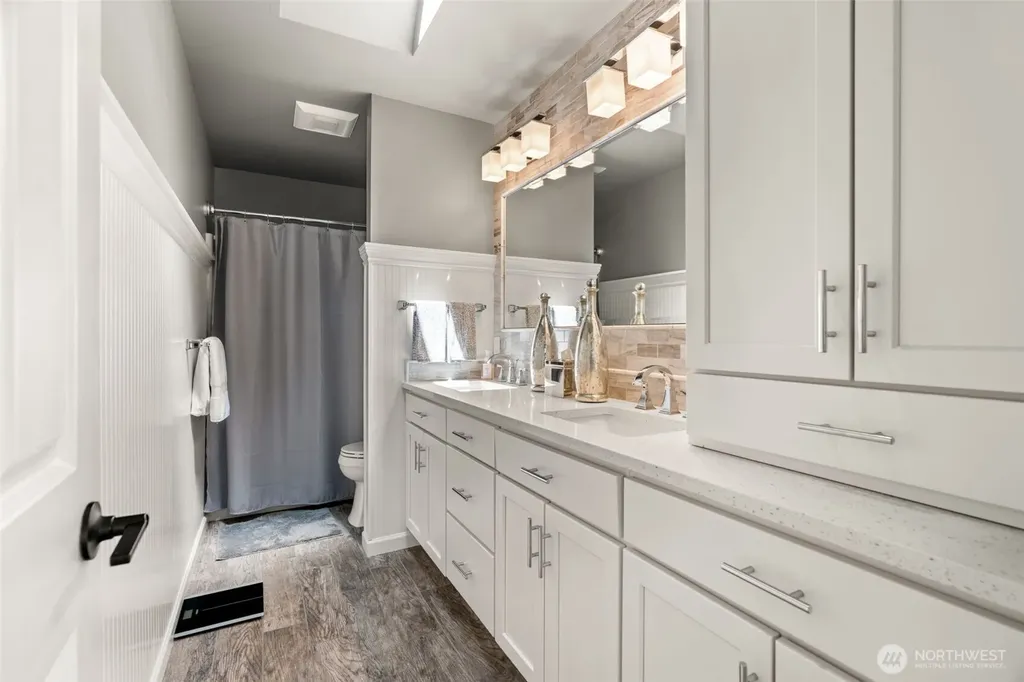 709 Maple Street Edmonds WA 98020
