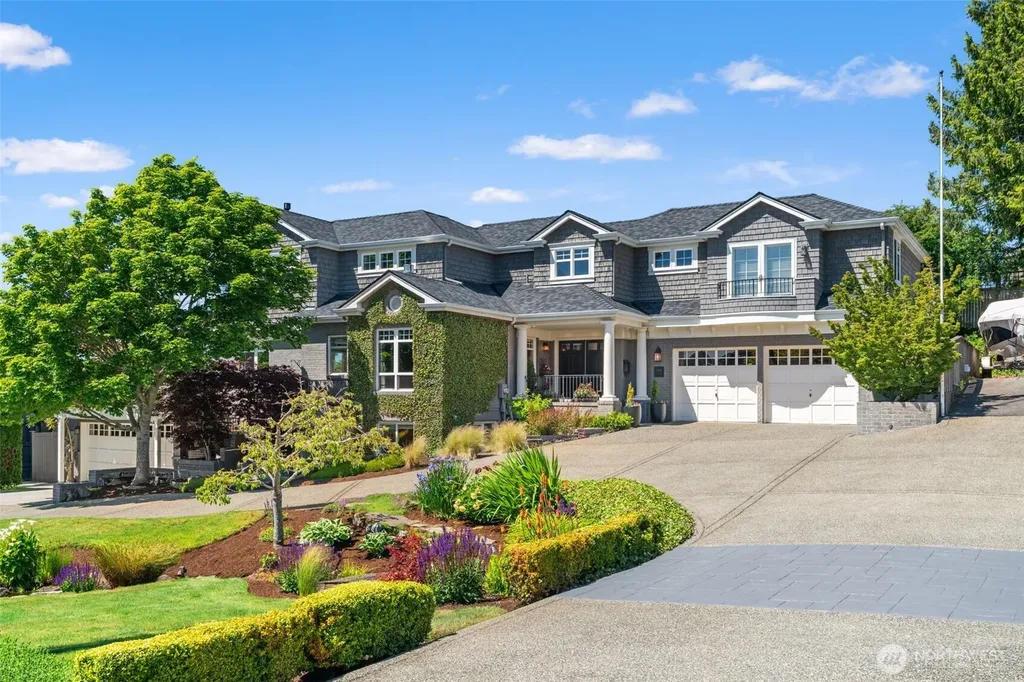 709 Maple Street Edmonds WA 98020