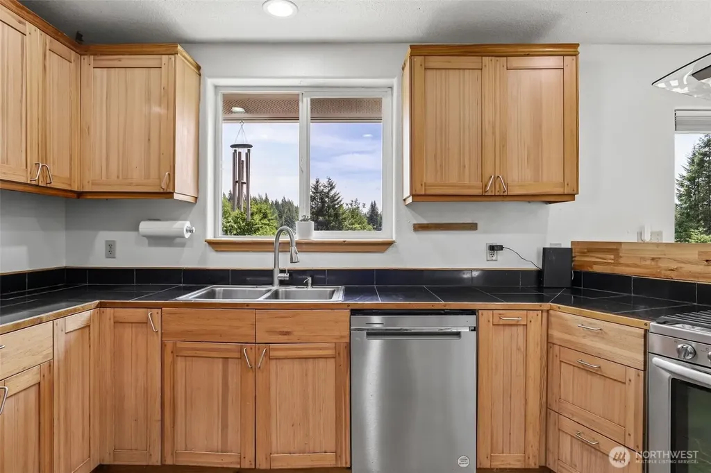 138 Marian Lane Ariel WA 98603