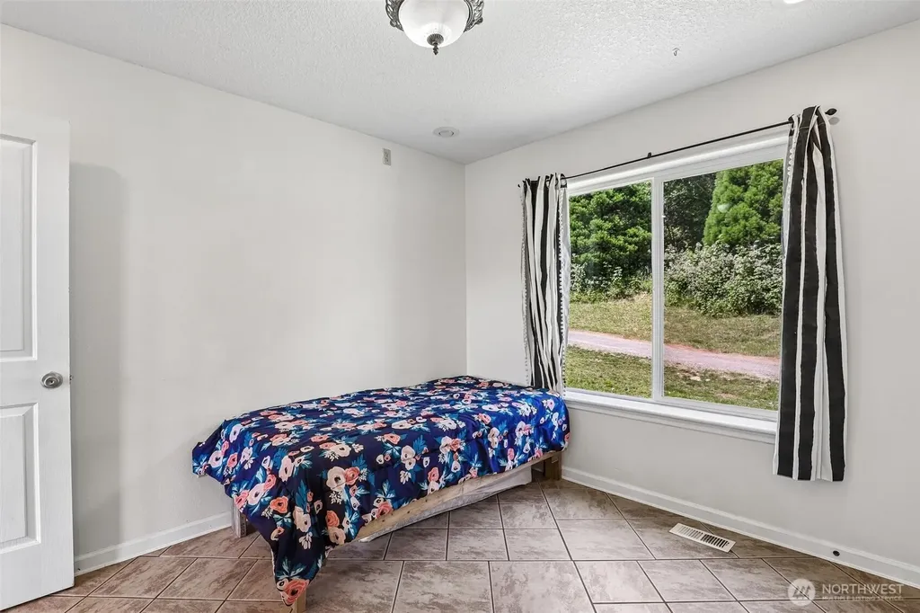 138 Marian Lane Ariel WA 98603