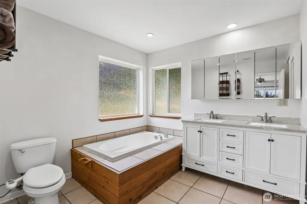 138 Marian Lane Ariel WA 98603