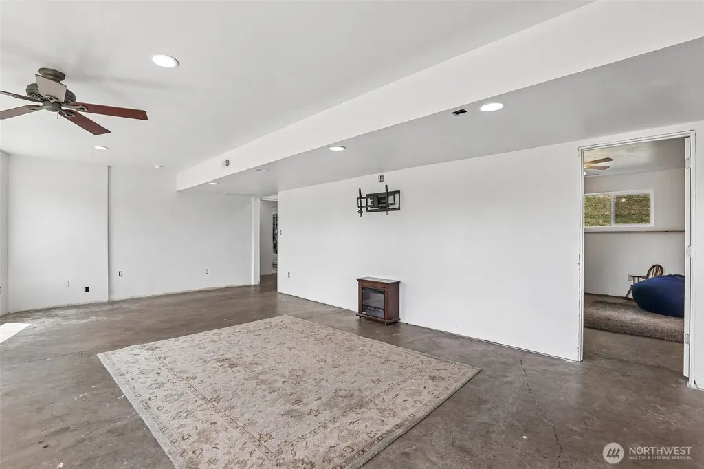 138 Marian Lane Ariel WA 98603