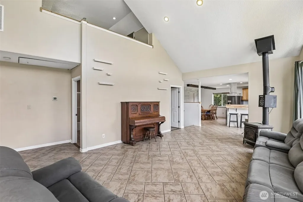 138 Marian Lane Ariel WA 98603