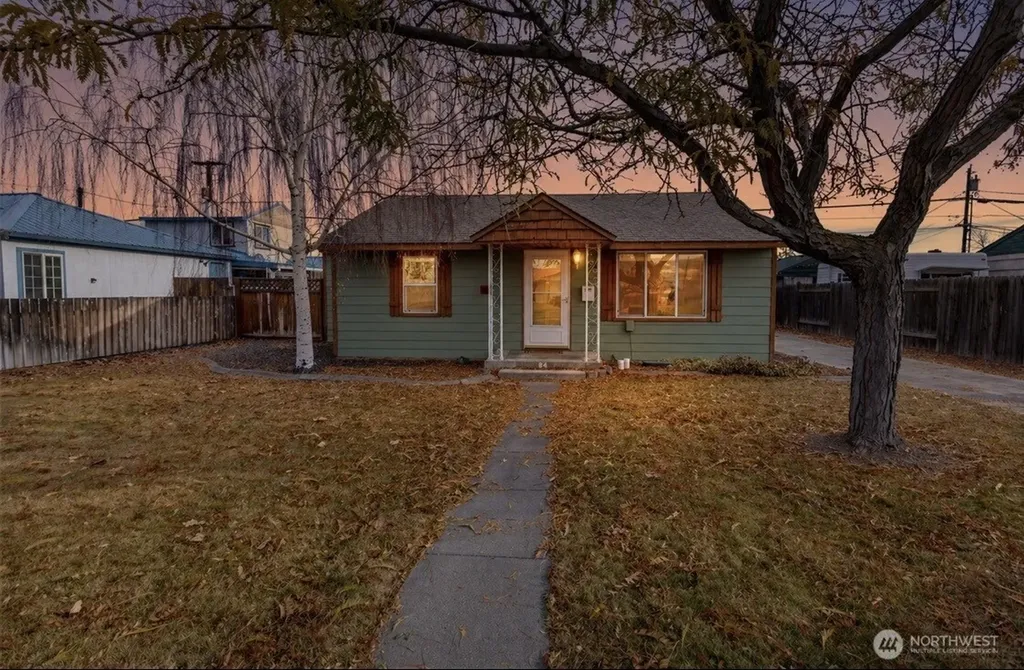 84 D Street NE Ephrata WA 98823