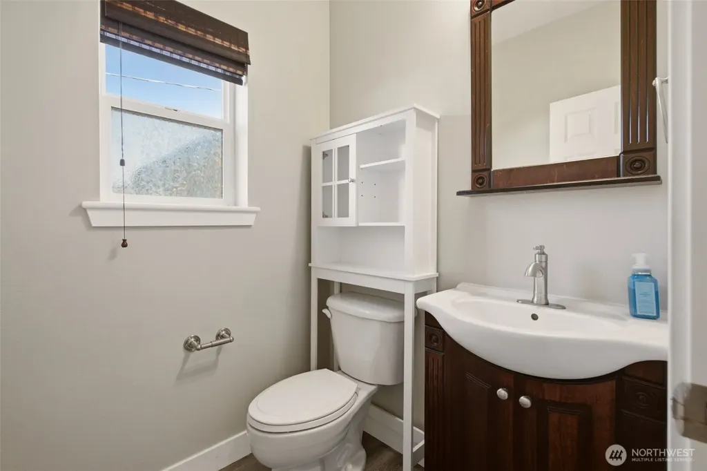 8517 36th Avenue NE Marysville WA 98270