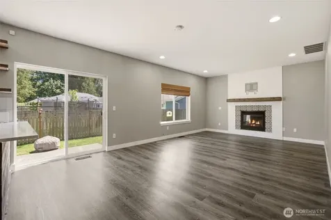 8517 36th Avenue NE Marysville WA 98270