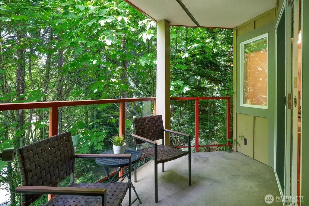 11056 NE 33rd Place Bellevue WA 98004