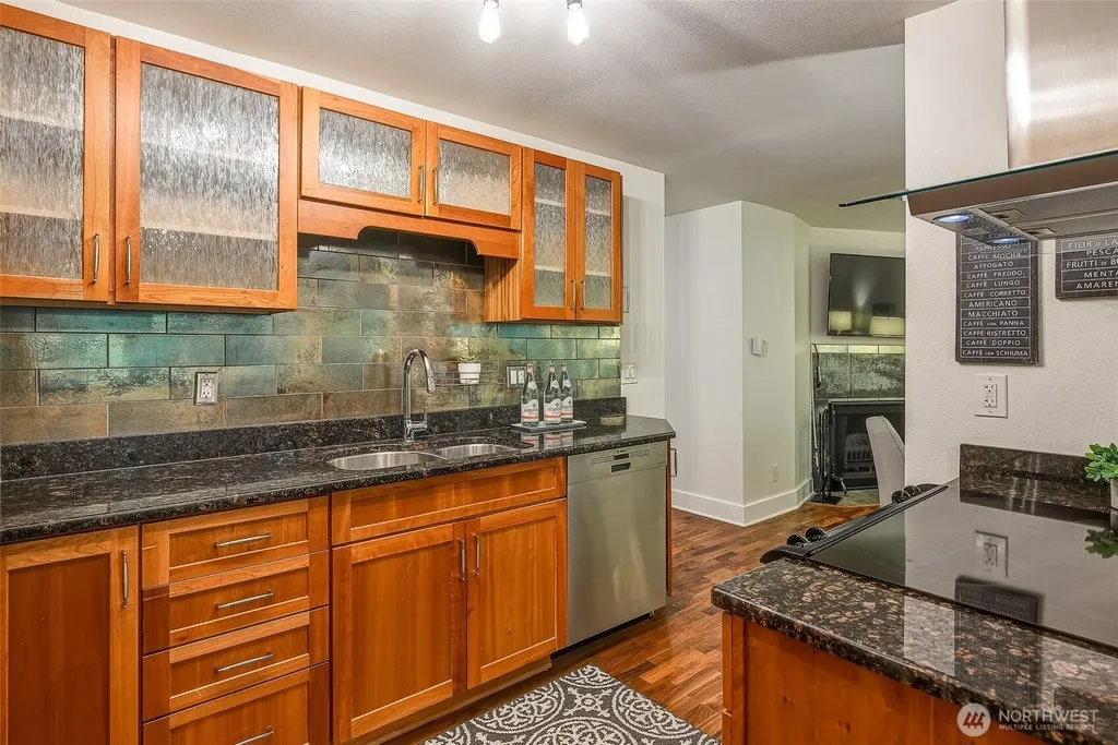 11056 NE 33rd Place Bellevue WA 98004