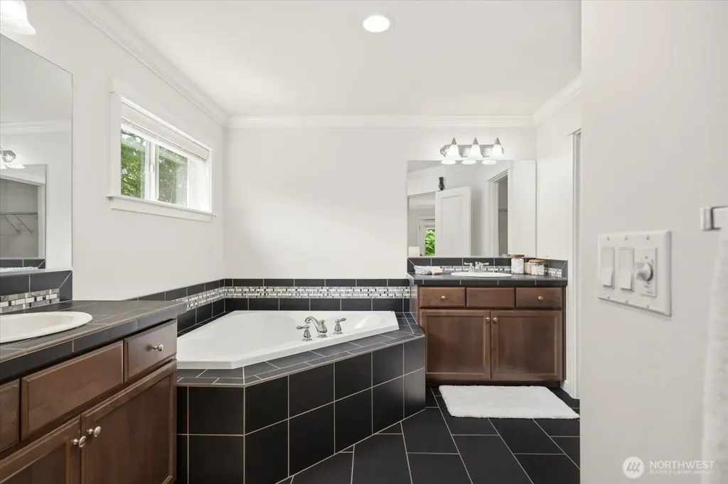 12102 NE 174th Street Bothell WA 98011
