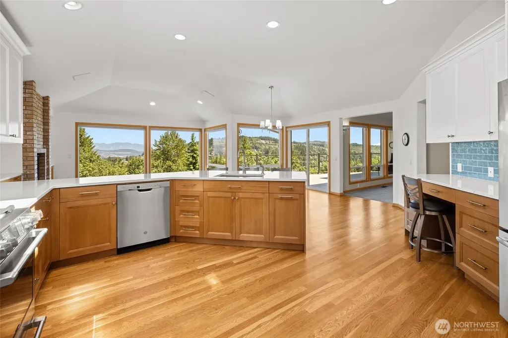 5432 156th Avenue SE Bellevue WA 98006
