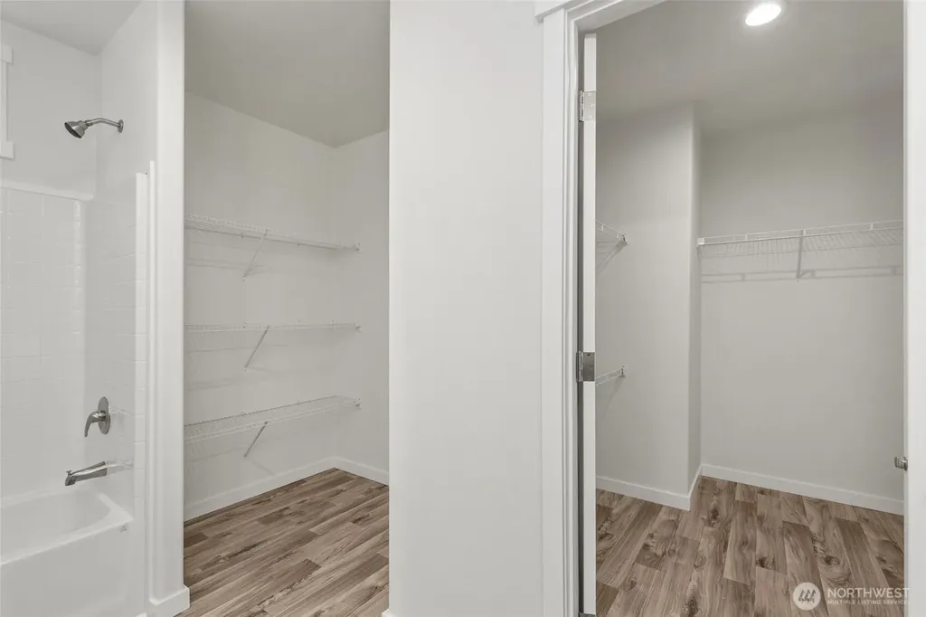 6772 NE Whidbey Drive Silverdale WA 98340