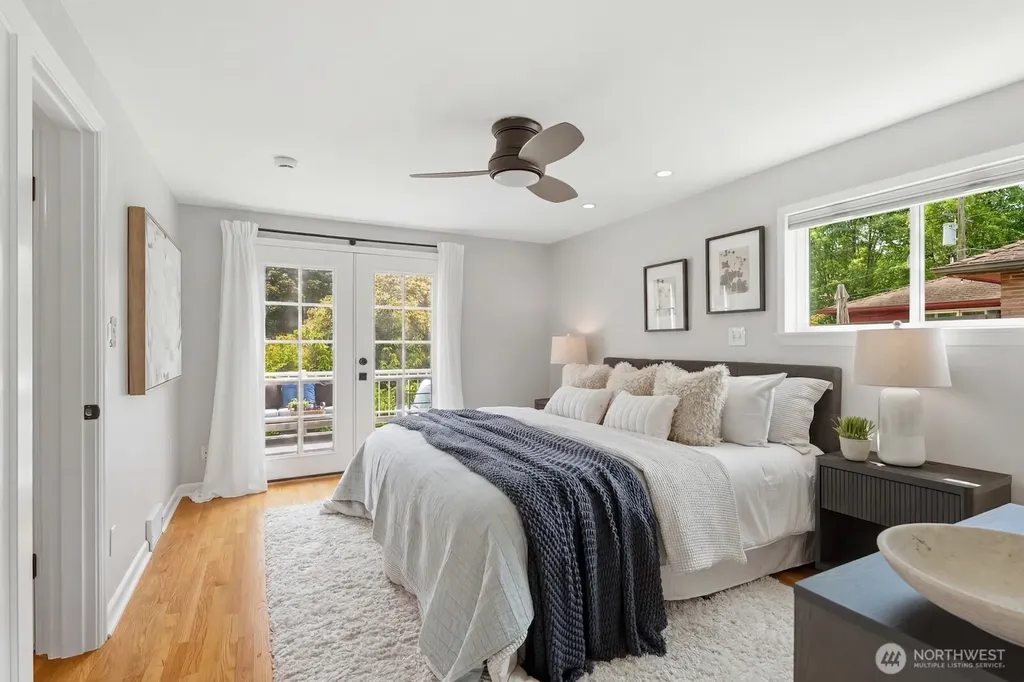 7736 38th Avenue SW Seattle WA 98126