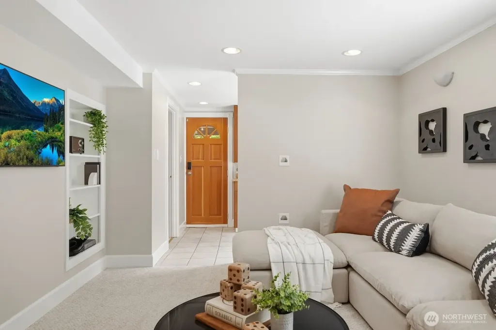 7736 38th Avenue SW Seattle WA 98126